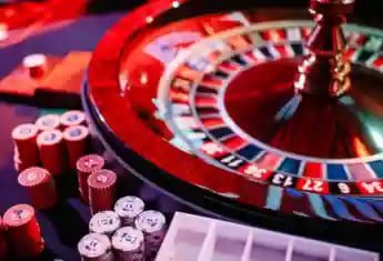 Casino-style slot games available on jiliqq for Filipino players